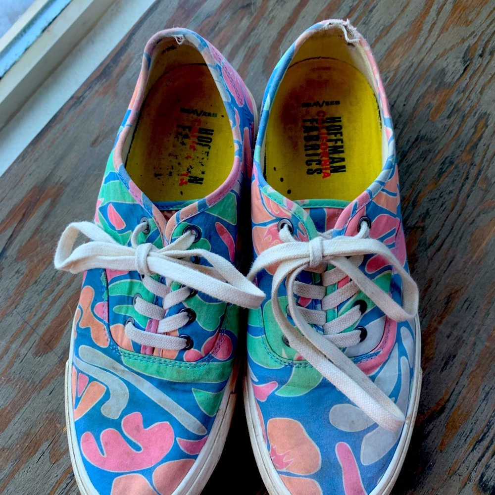 Side 10 canvas seevees.